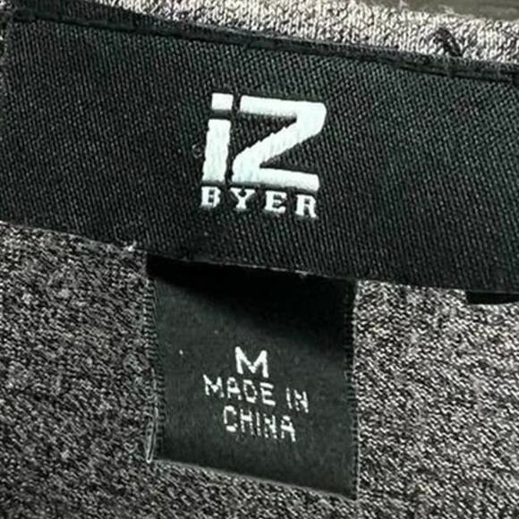 iZ Byer Cut-Out Sleeve Heather Gray Top women’s size medium - Picture 7 of 7